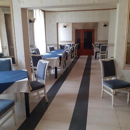 אראד Hotel Lexus - Fost Cosmin מראה חיצוני תמונה